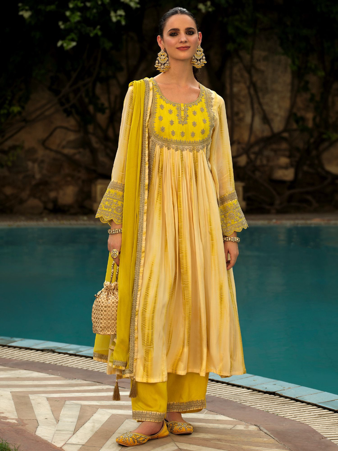 Image of Indo Era Women Kurta Pant Dupatta Set