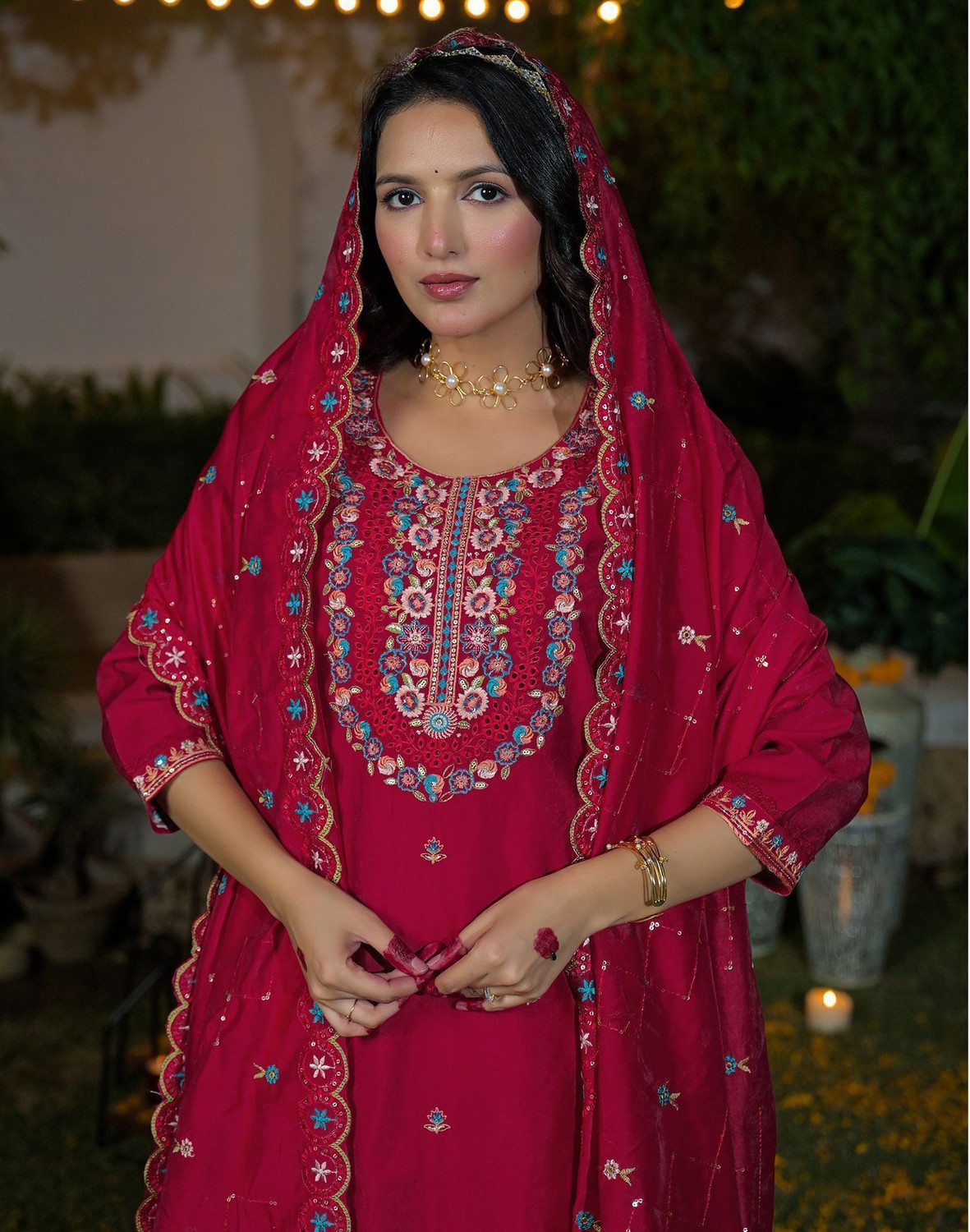 Image of Skylee Women Kurta Pant Dupatta Set