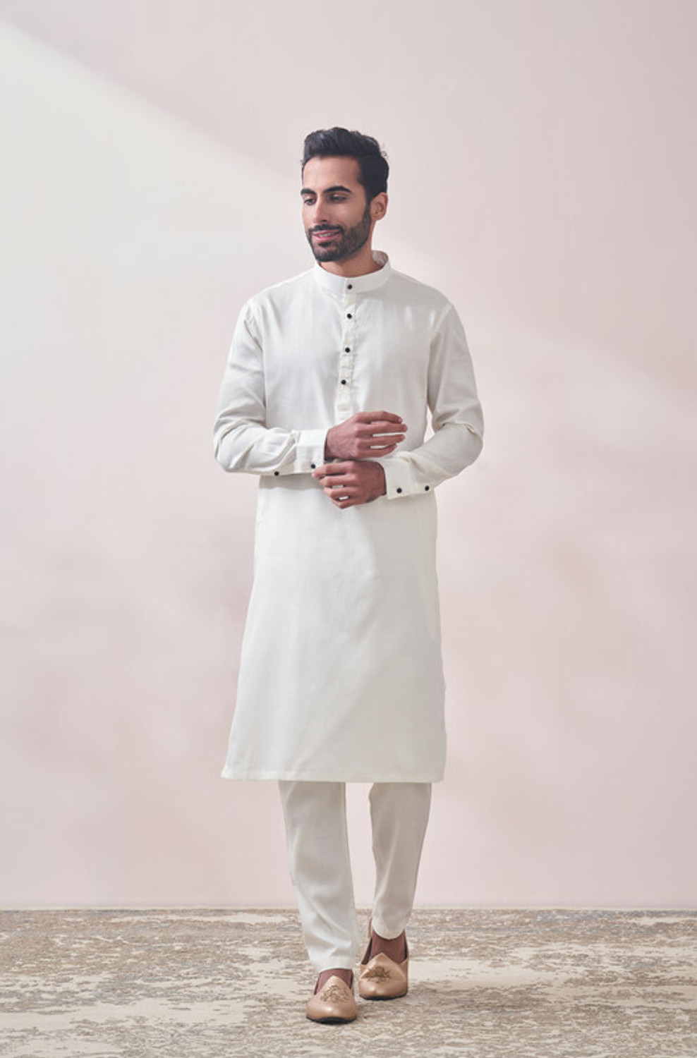 Image of MANYAVAR Men Kurta Pyjama Set
