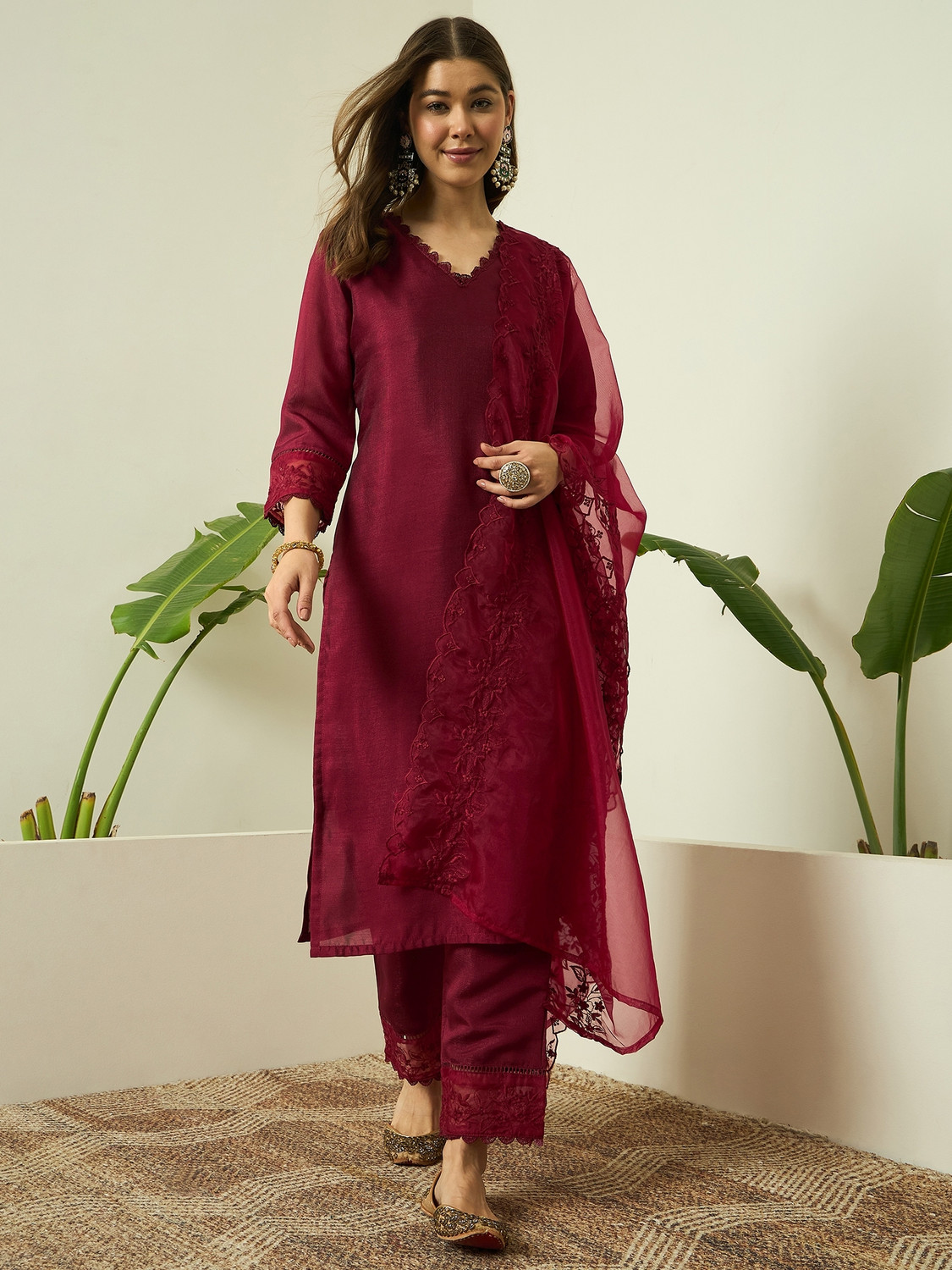 Image of AVANSHEE Women Kurta Pant Dupatta Set