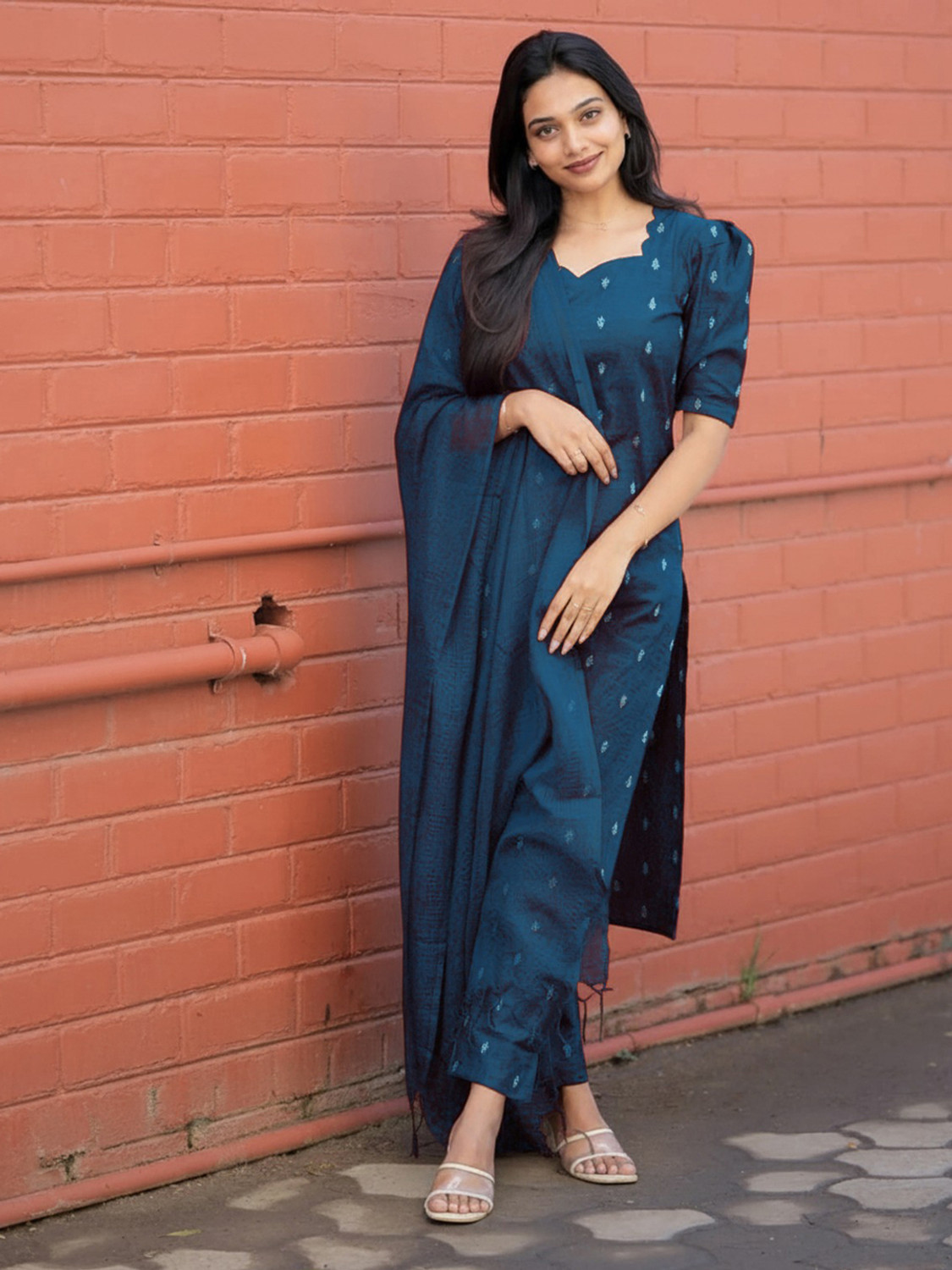 Image of Gosriki Women Kurta Pant Dupatta Set