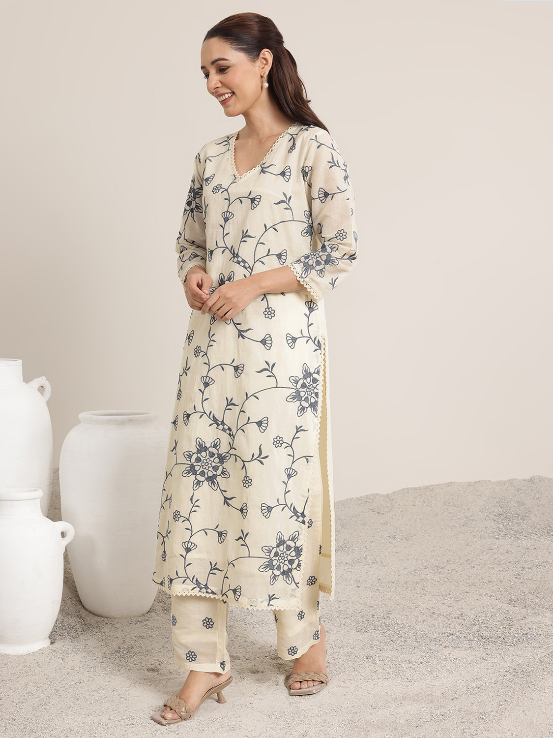 Image of LIBAS Women Kurta Pant Dupatta Set