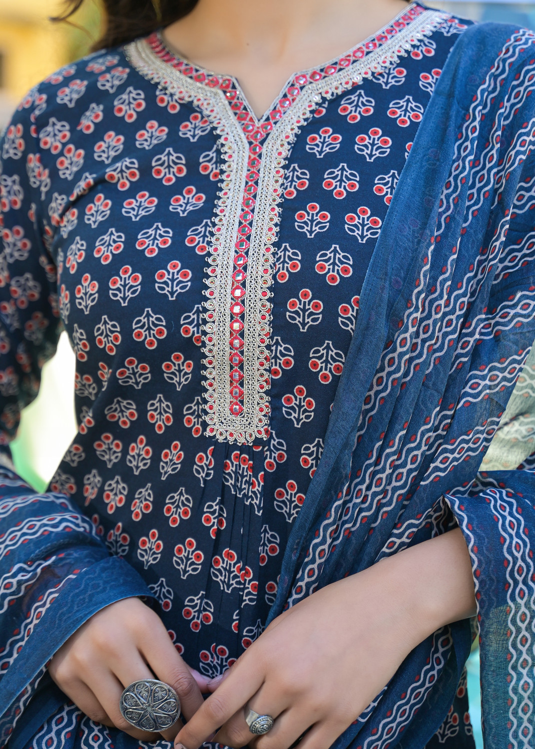 Image of Klosia Women Kurta Pant Dupatta Set