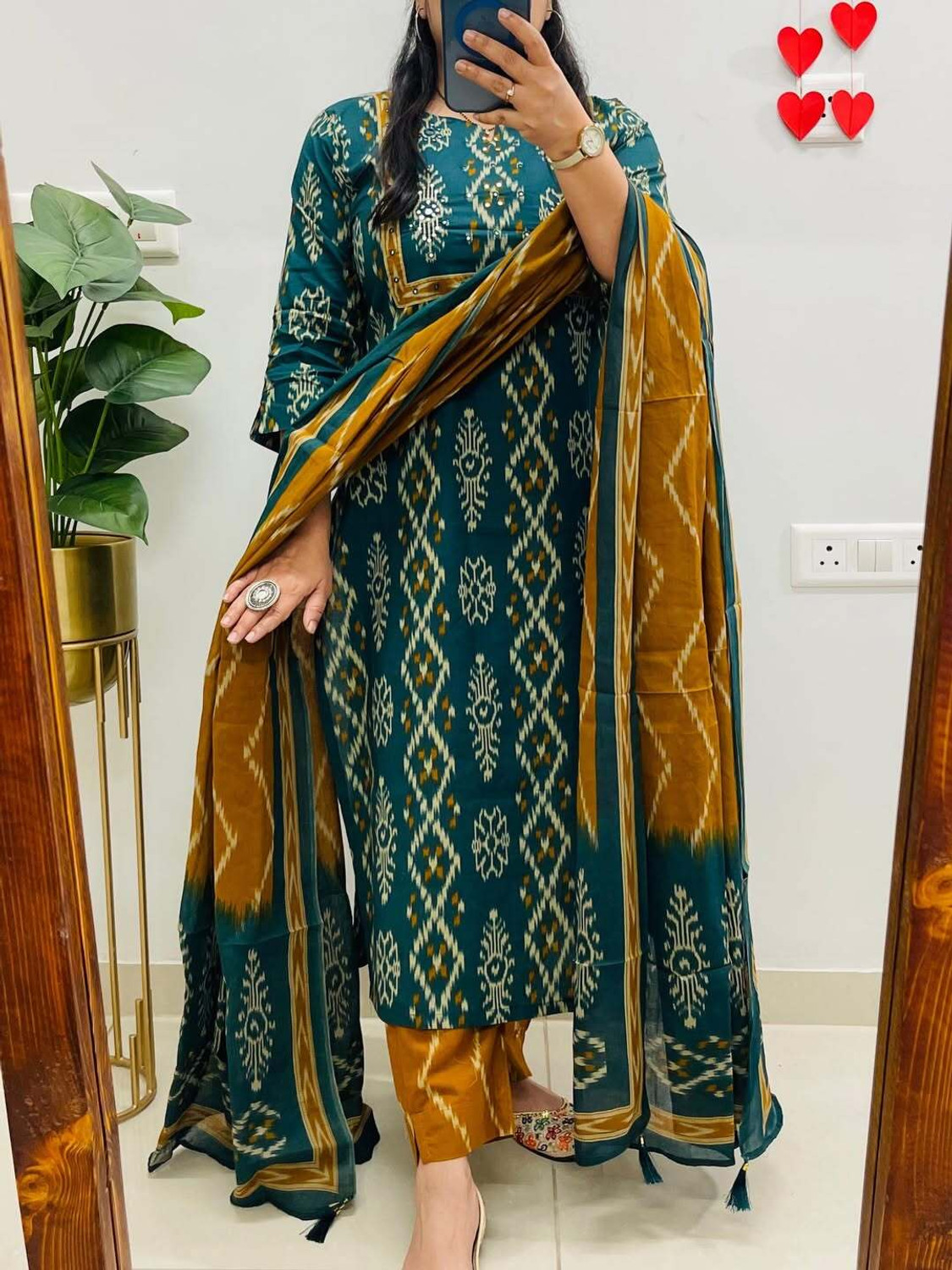 Image of LAJHAB Women Kurta Pant Dupatta Set