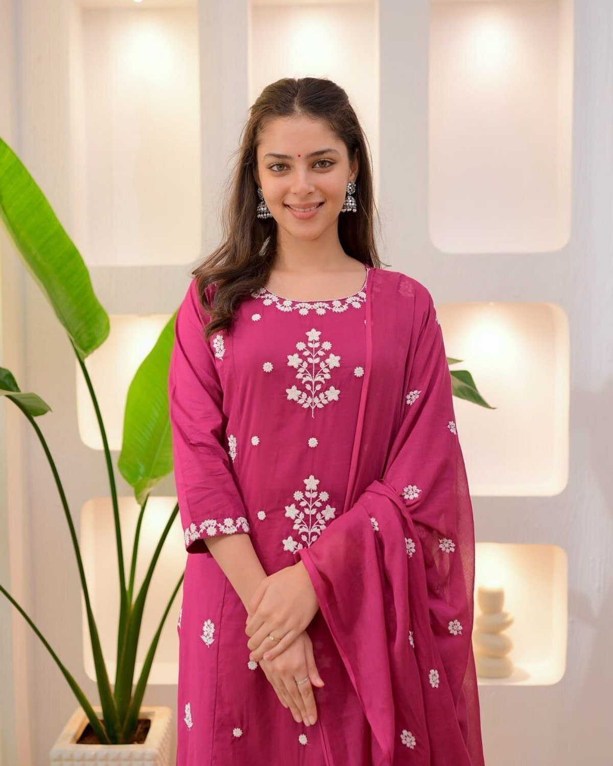 Image of Roop Women Kurta Pant Dupatta Set