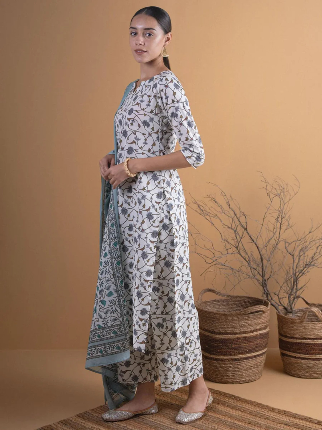 Image of Lamba Creations Women Kurti Pant Dupatta Set