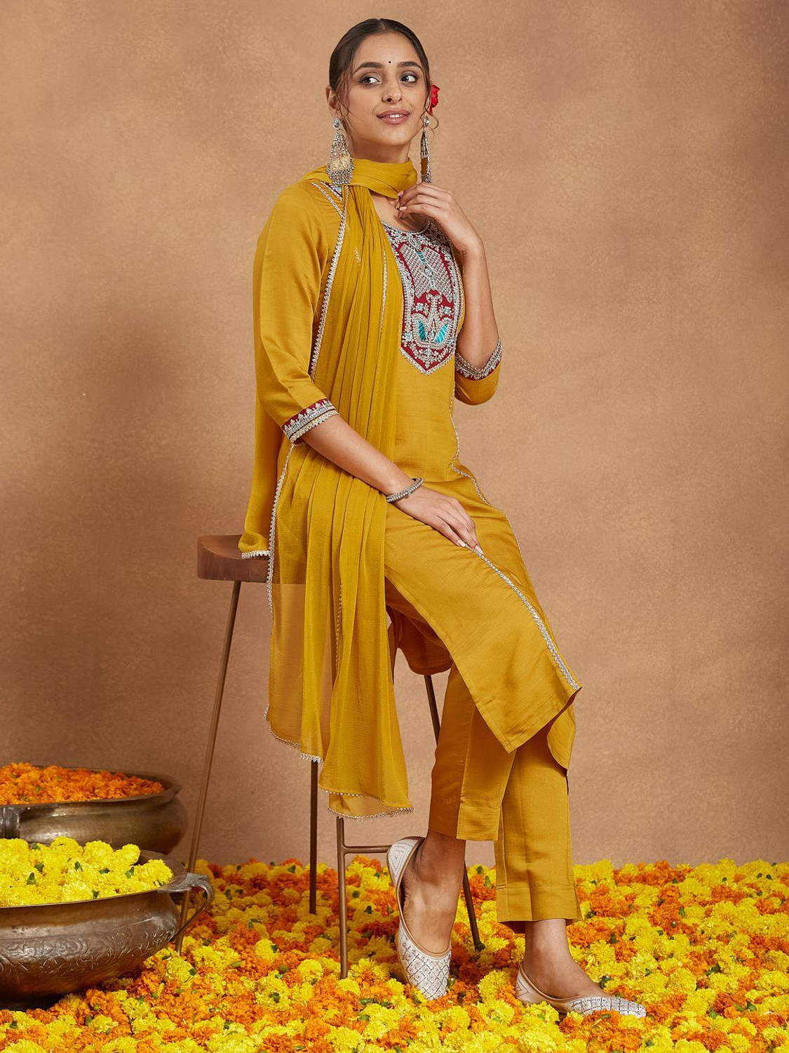 Image of Janasya Women Kurti Pant Dupatta Set