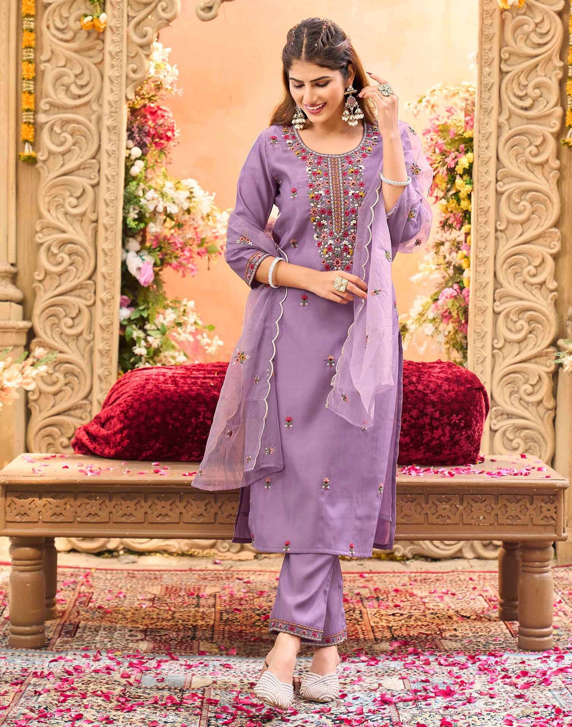 Image of Skylee Women Kurta Pant Dupatta Set