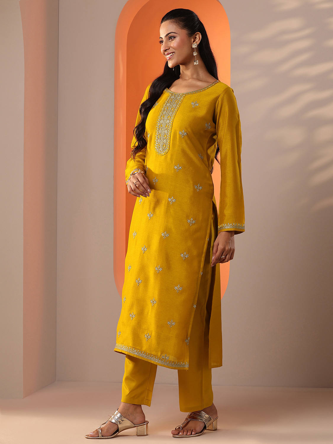 Image of LIBAS Women Kurta Pant Dupatta Set