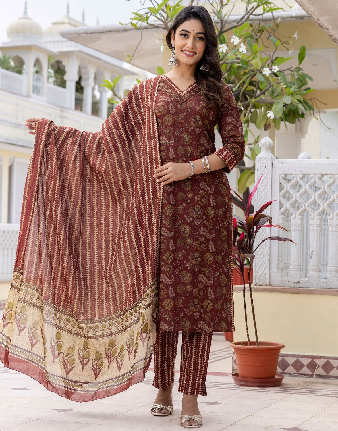 Image of Samah Women Kurta Pant Dupatta Set