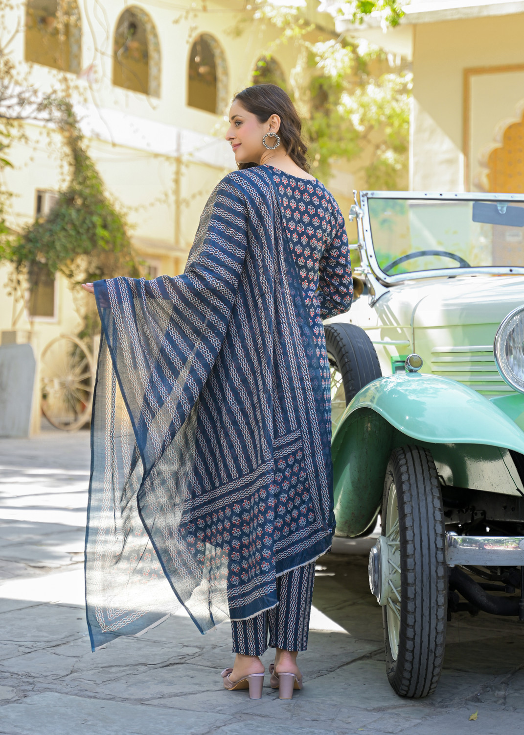 Image of Klosia Women Kurta Pant Dupatta Set