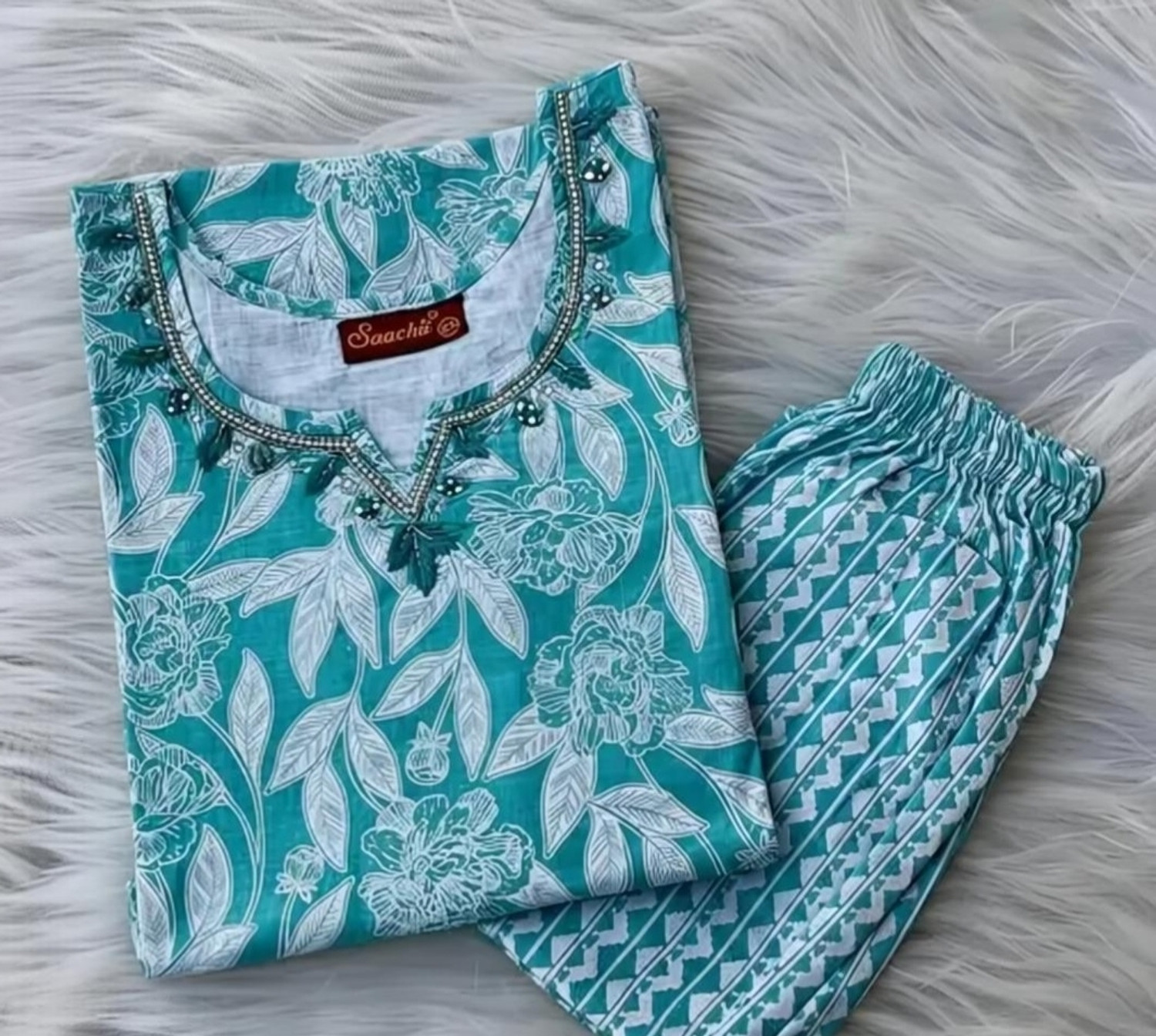Image of IYISANS Women Kurta Pant Set
