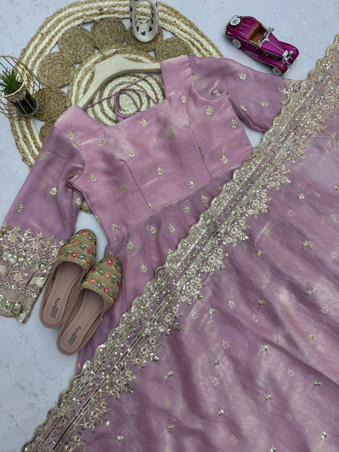 Dresser Women Kurta Pant Dupatta Set - Image 5