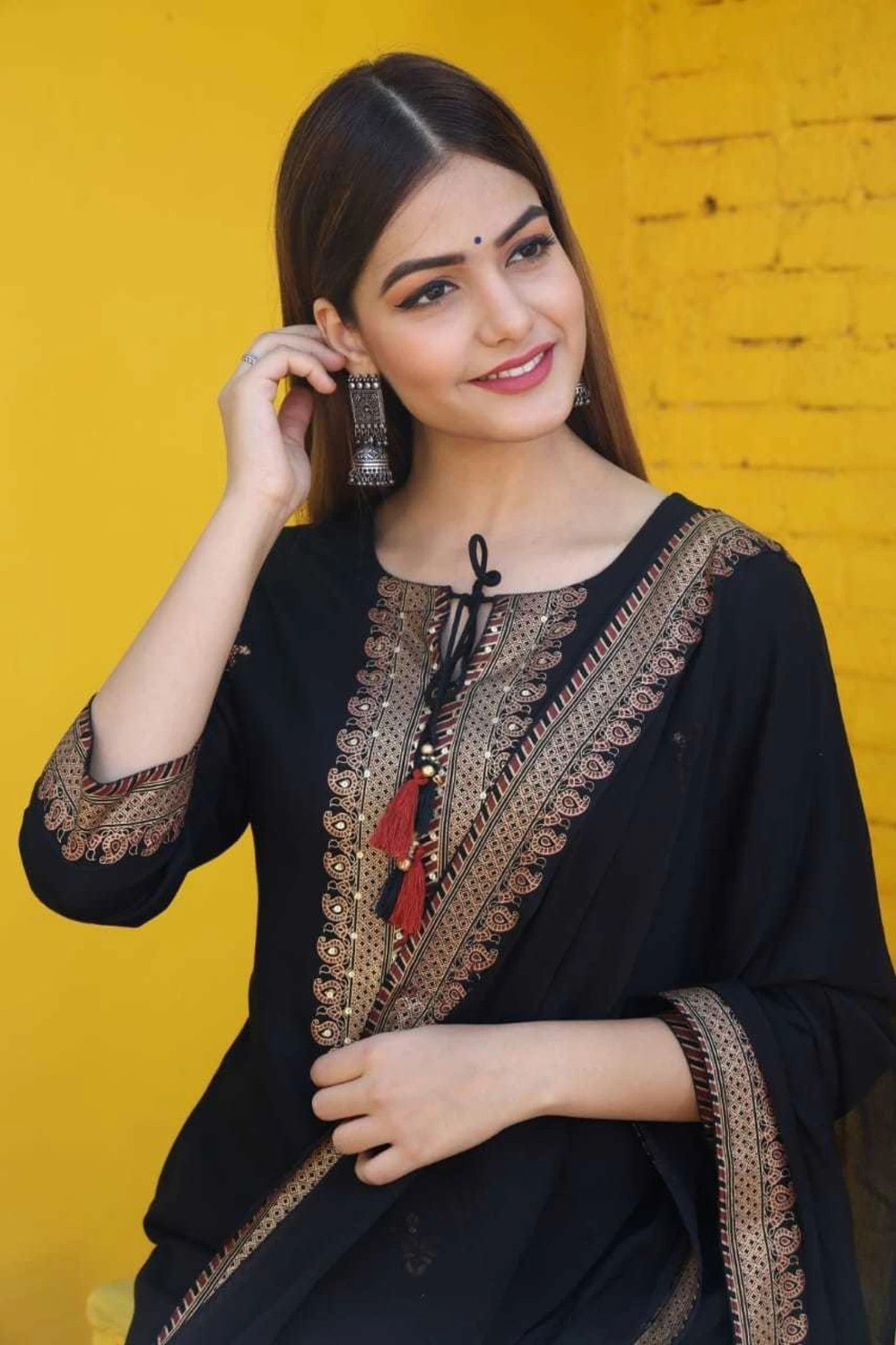 Image of shoecom Women Kurti Palazzo Dupatta Set
