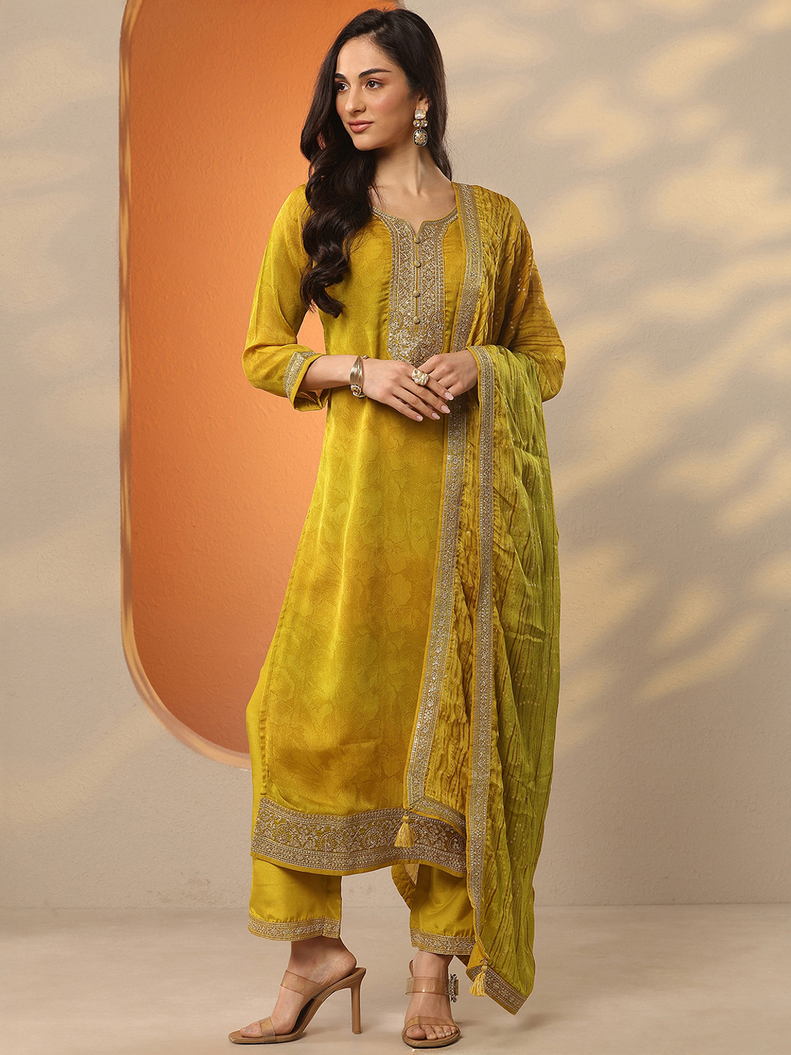 Image of LIBAS Women Kurta Pant Dupatta Set