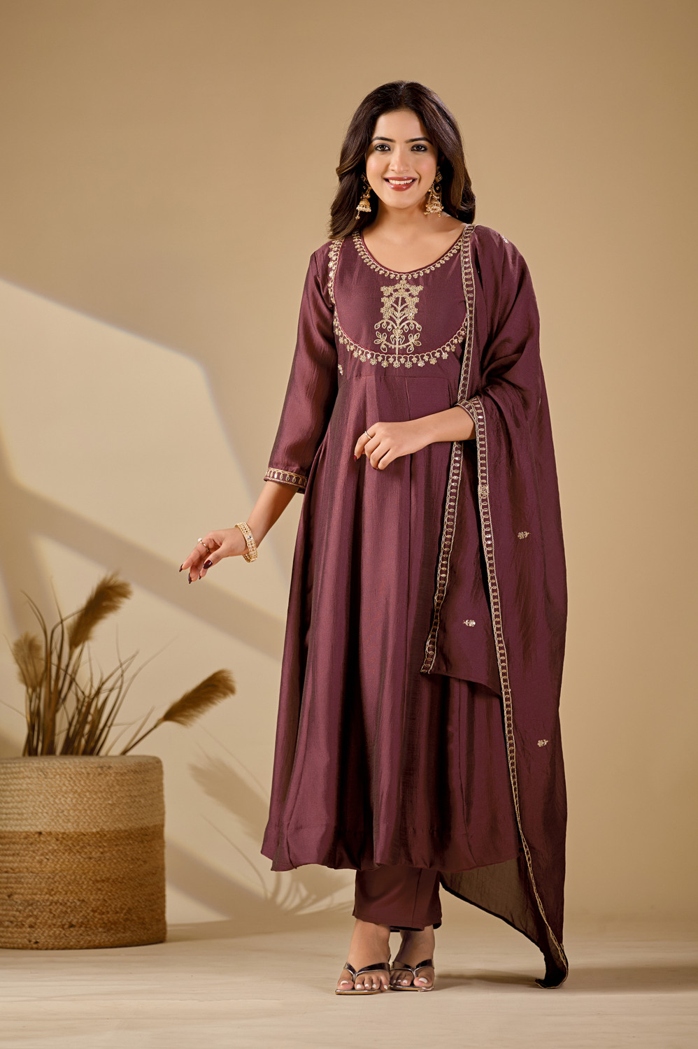 Image of EVERFRESHCARE Women Kurta Pant Dupatta Set