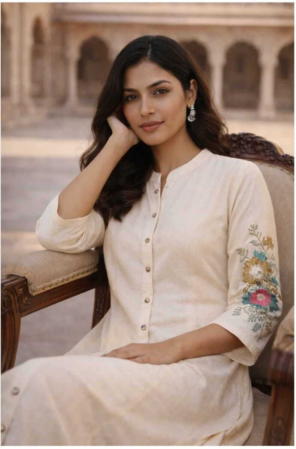 Image of DHARIYE Women Kurta Pant Set