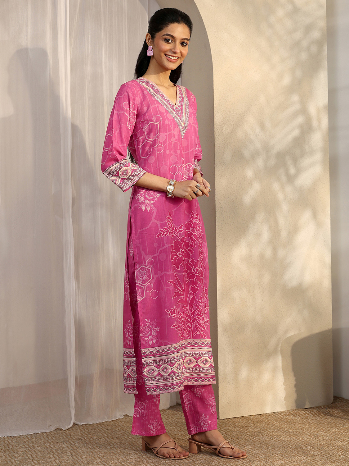 Image of LIBAS Women Kurta Pant Dupatta Set