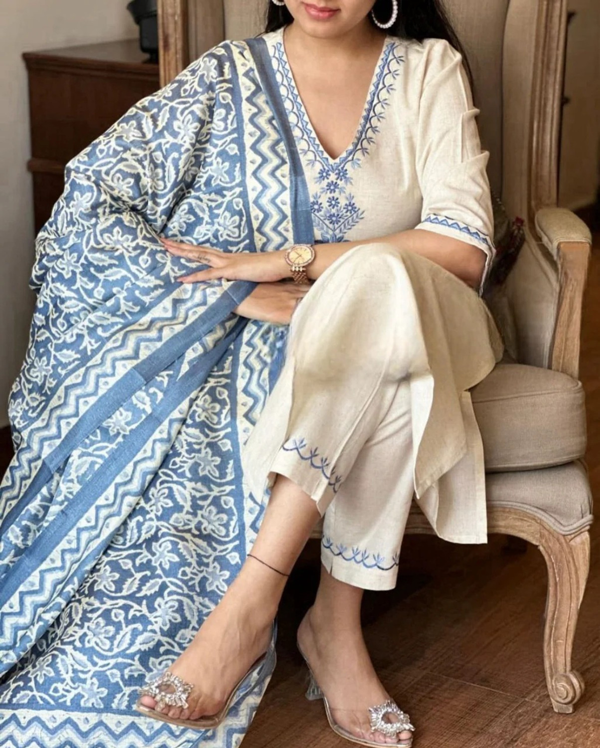 Image of Vidusha Women Kurti Pant Dupatta Set