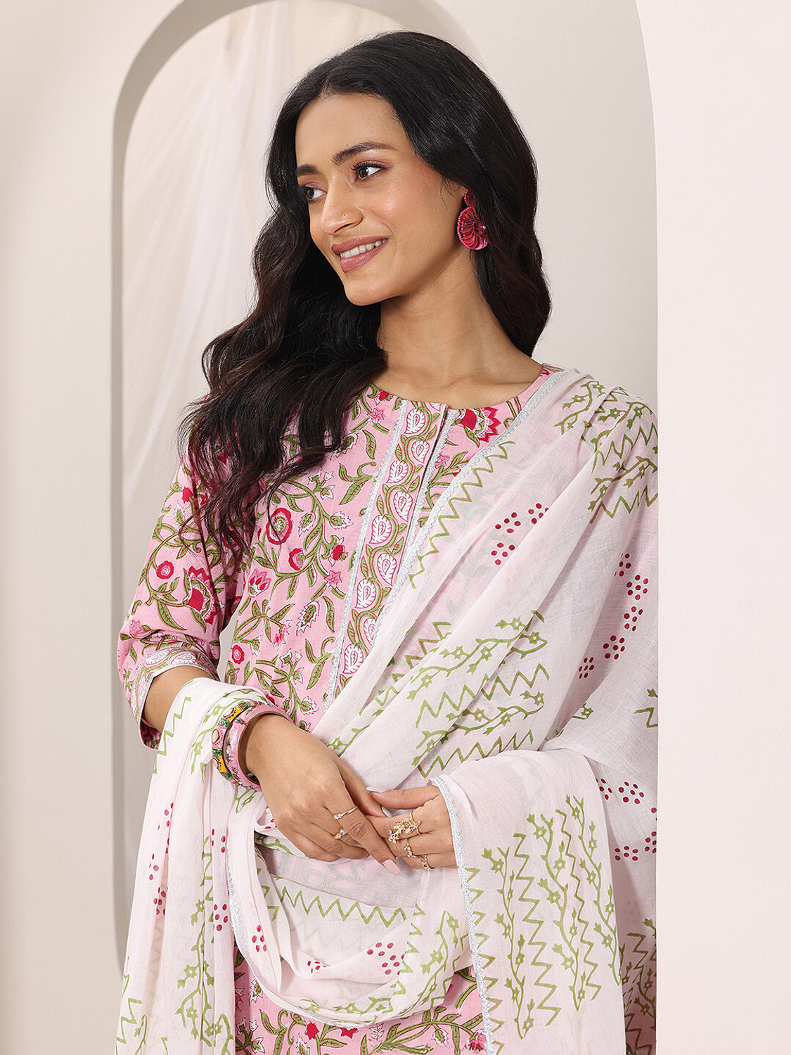 Image of LIBAS Women Kurta Pant Dupatta Set
