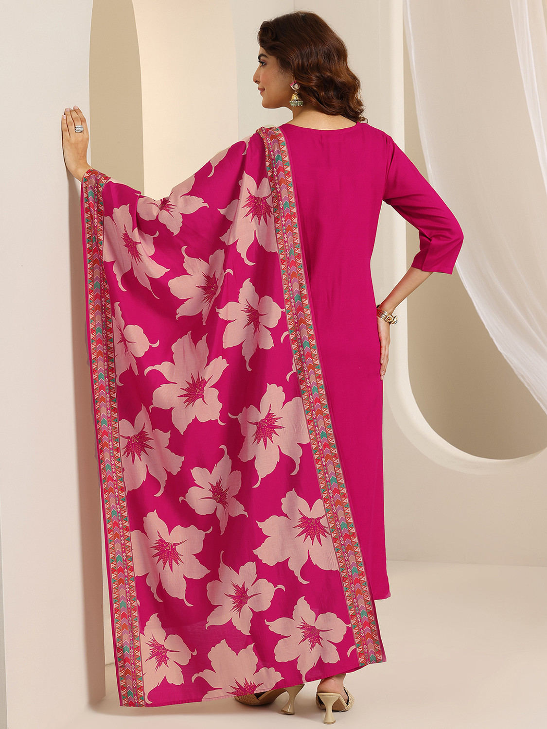 Image of LIBAS Women Kurta Pant Dupatta Set