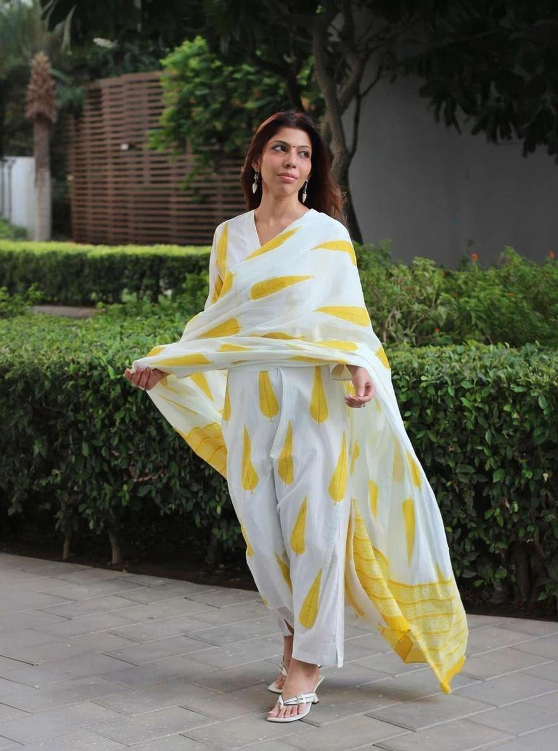 Image of SANGOURI Women Kurti Pant Attached Dupatta Set