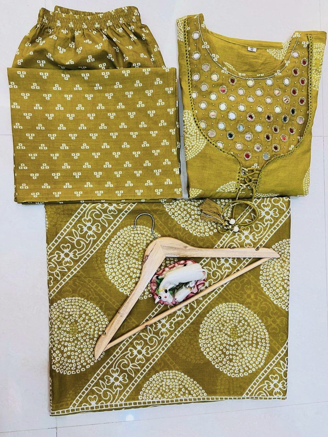Image of r n Women Kurta Dupatta Set