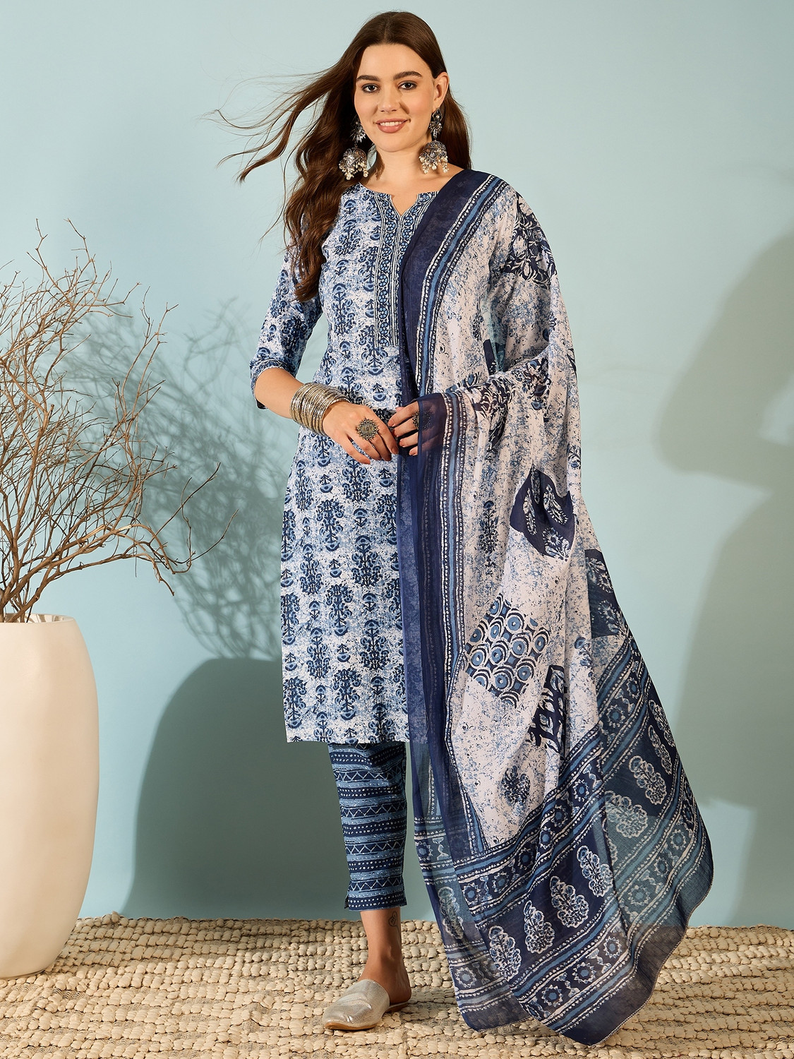 Image of Divastri Women Kurta Pant Dupatta Set