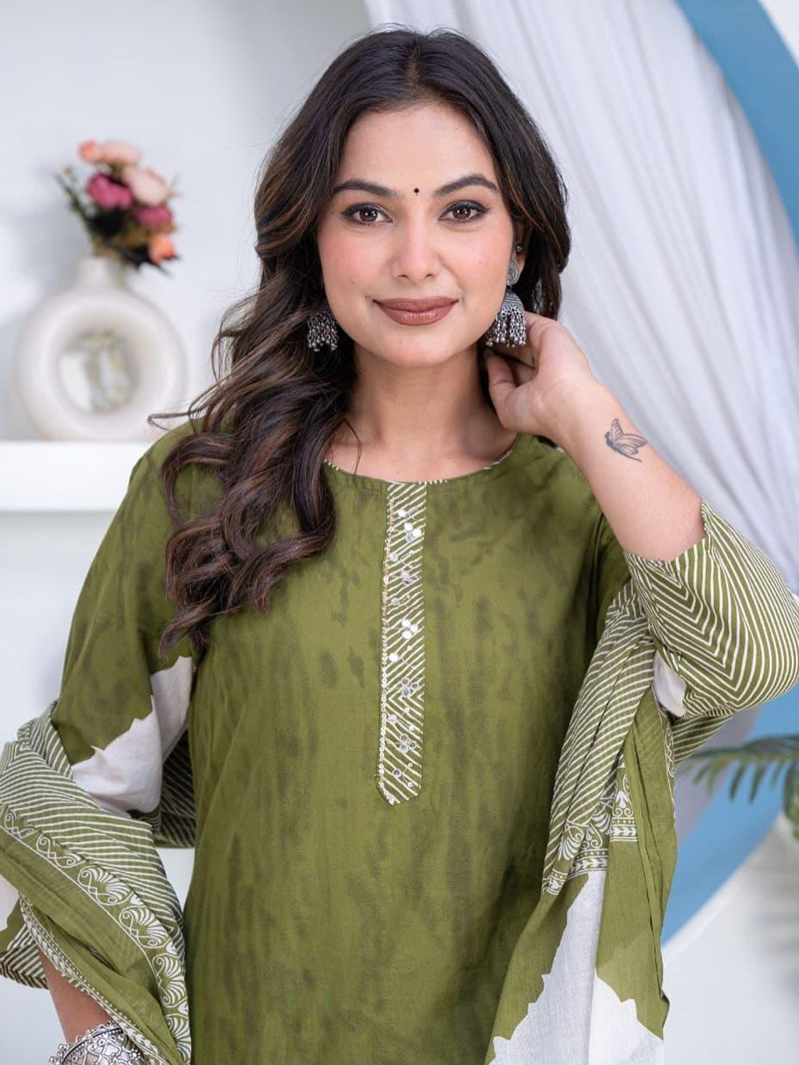 Image of HARROZ Women Kurta Pant Dupatta Set