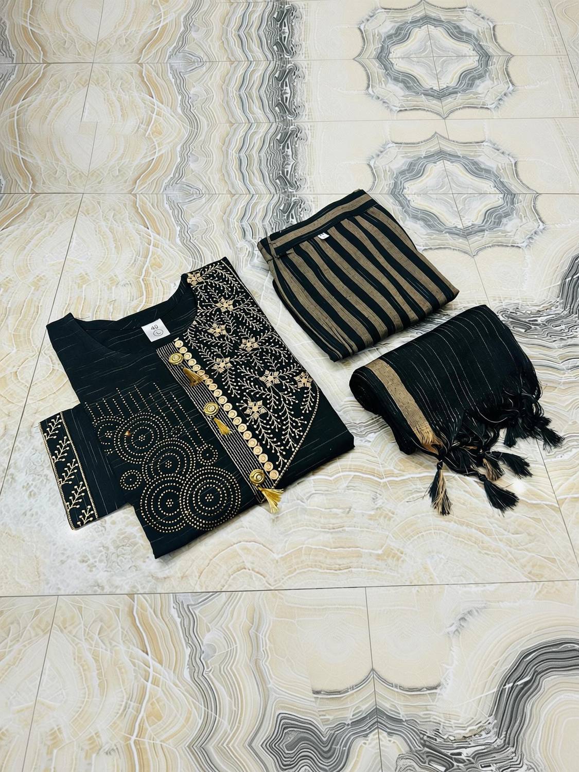Bakhsh Collection Women Kurta Pant Dupatta Set