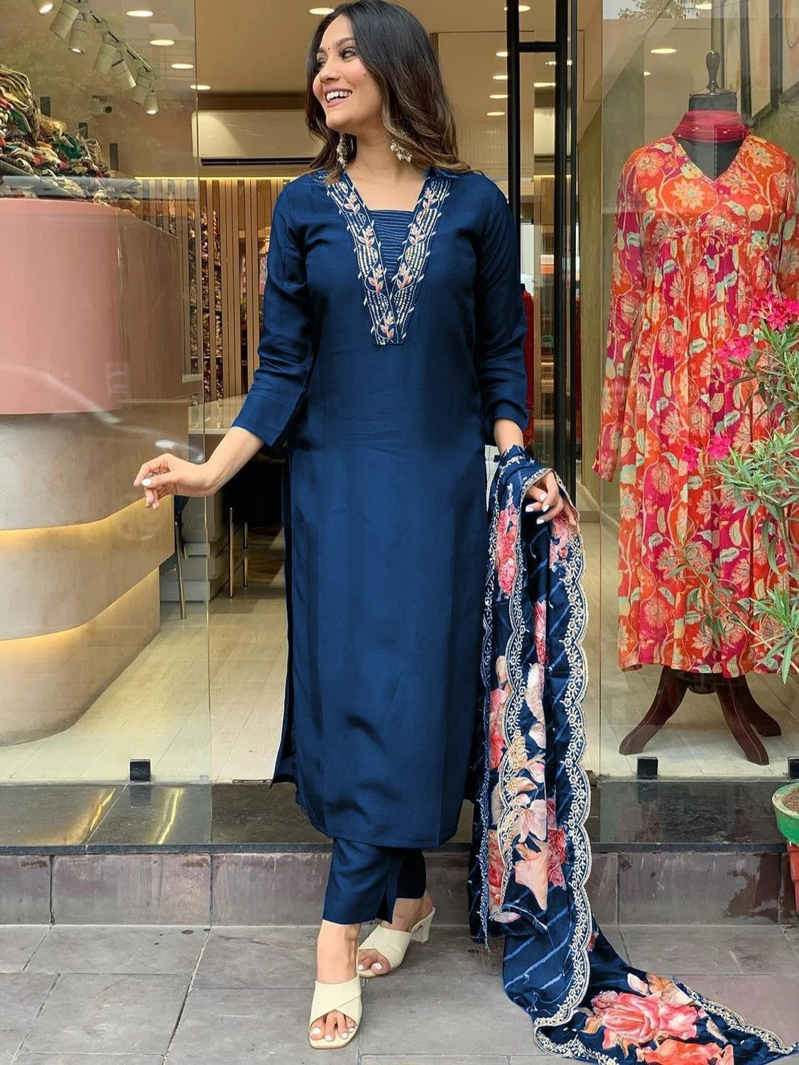 Image of Zinariya Fab Women Kurta Pant Dupatta Set