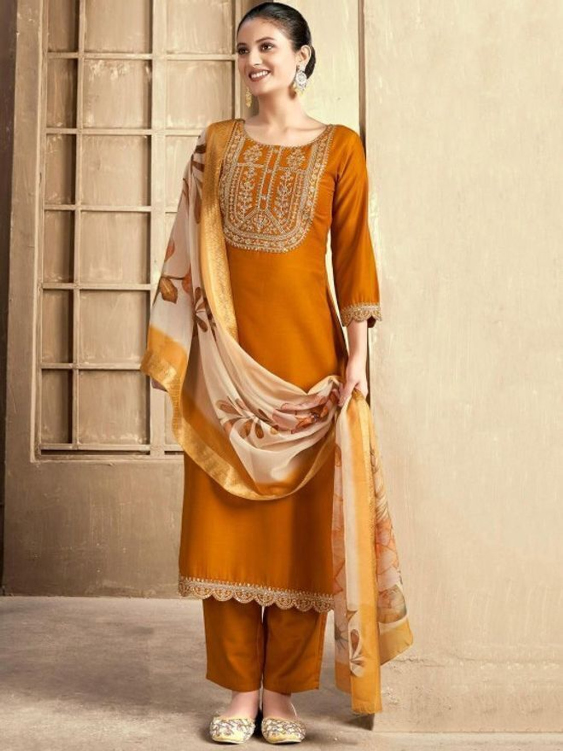 Image of Zinariya Fab Women Kurta Pant Dupatta Set