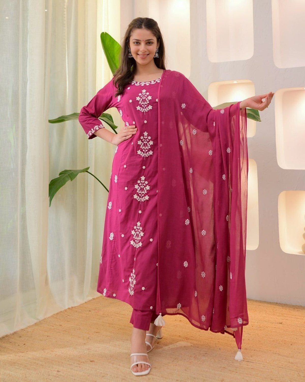 Image of Roop Women Kurta Pant Dupatta Set