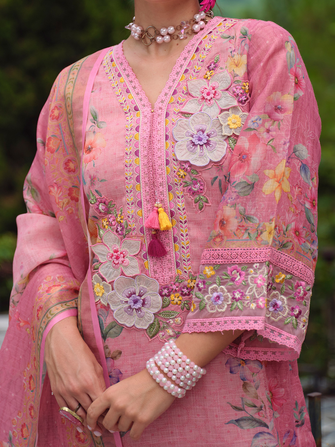 Image of Indo Era Women Kurta Pant Dupatta Set