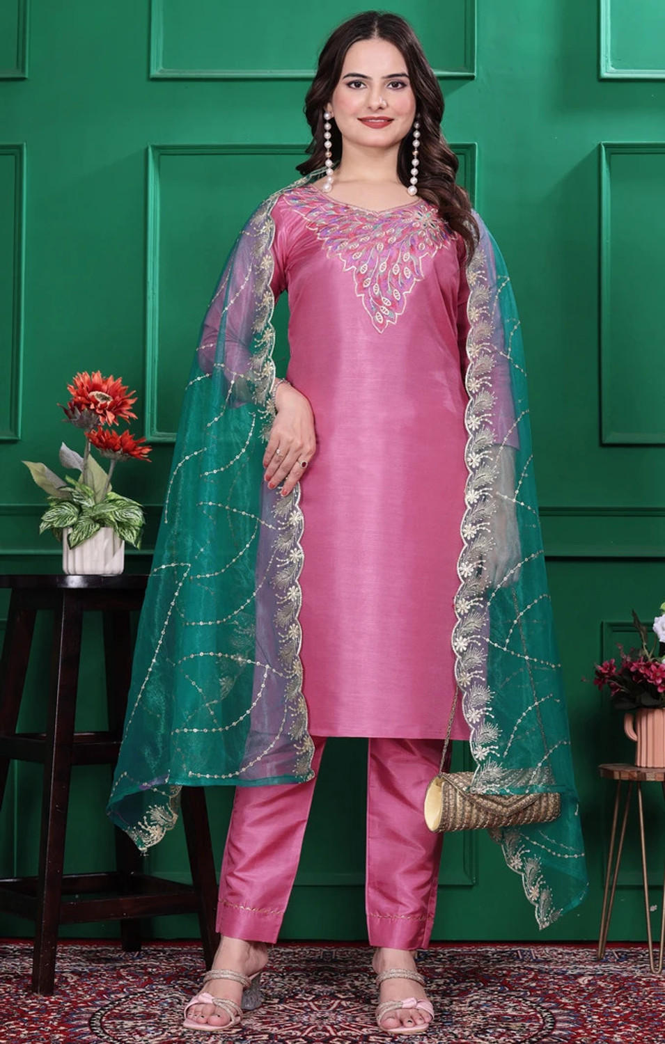 Image of R4milA Women Kurta Pant Dupatta Set