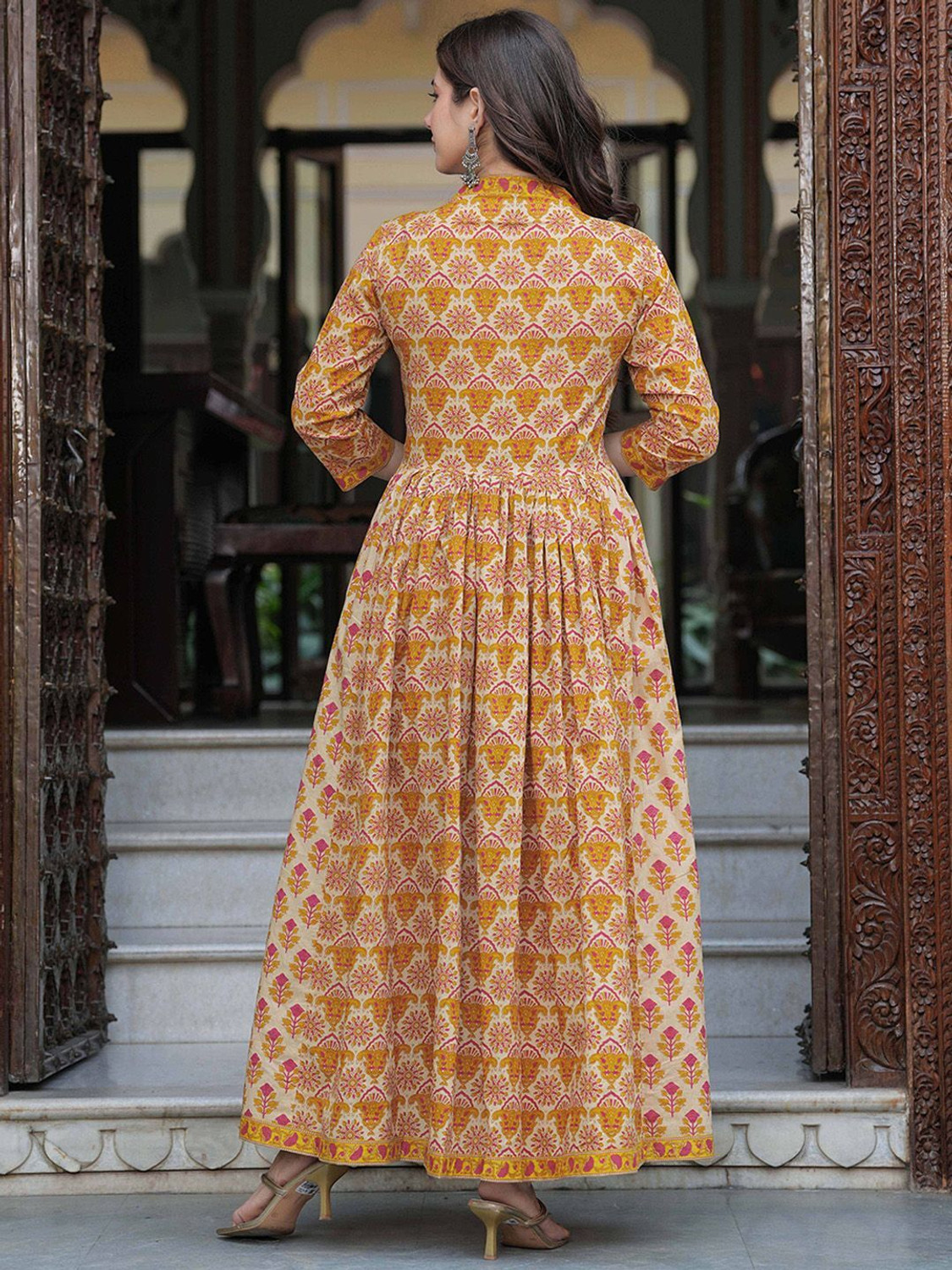 Image of Mizaz Women Pure Cotton Kurta Pant Dupatta Set