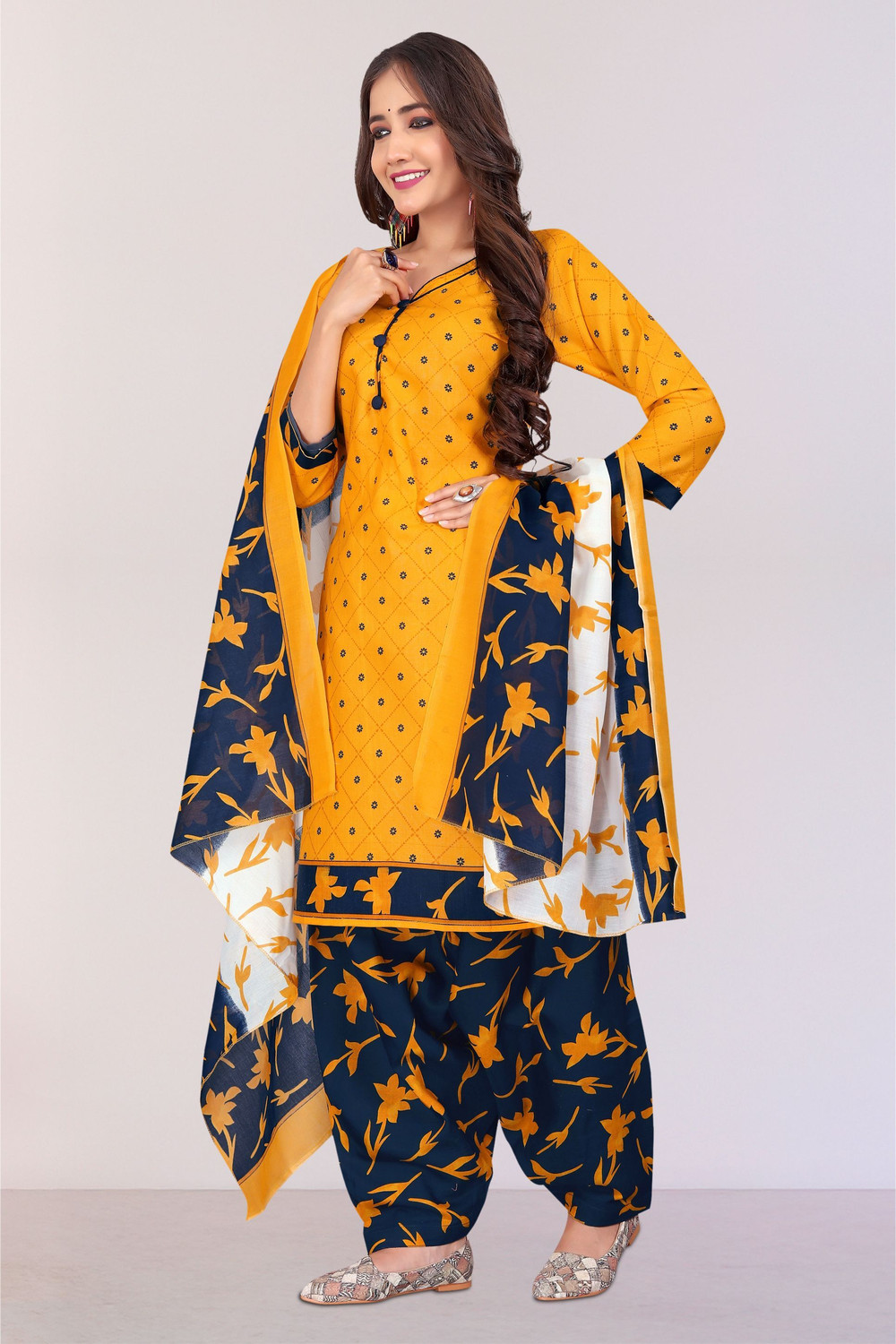 Image of Merira Women Kurta Patiala Dupatta Set