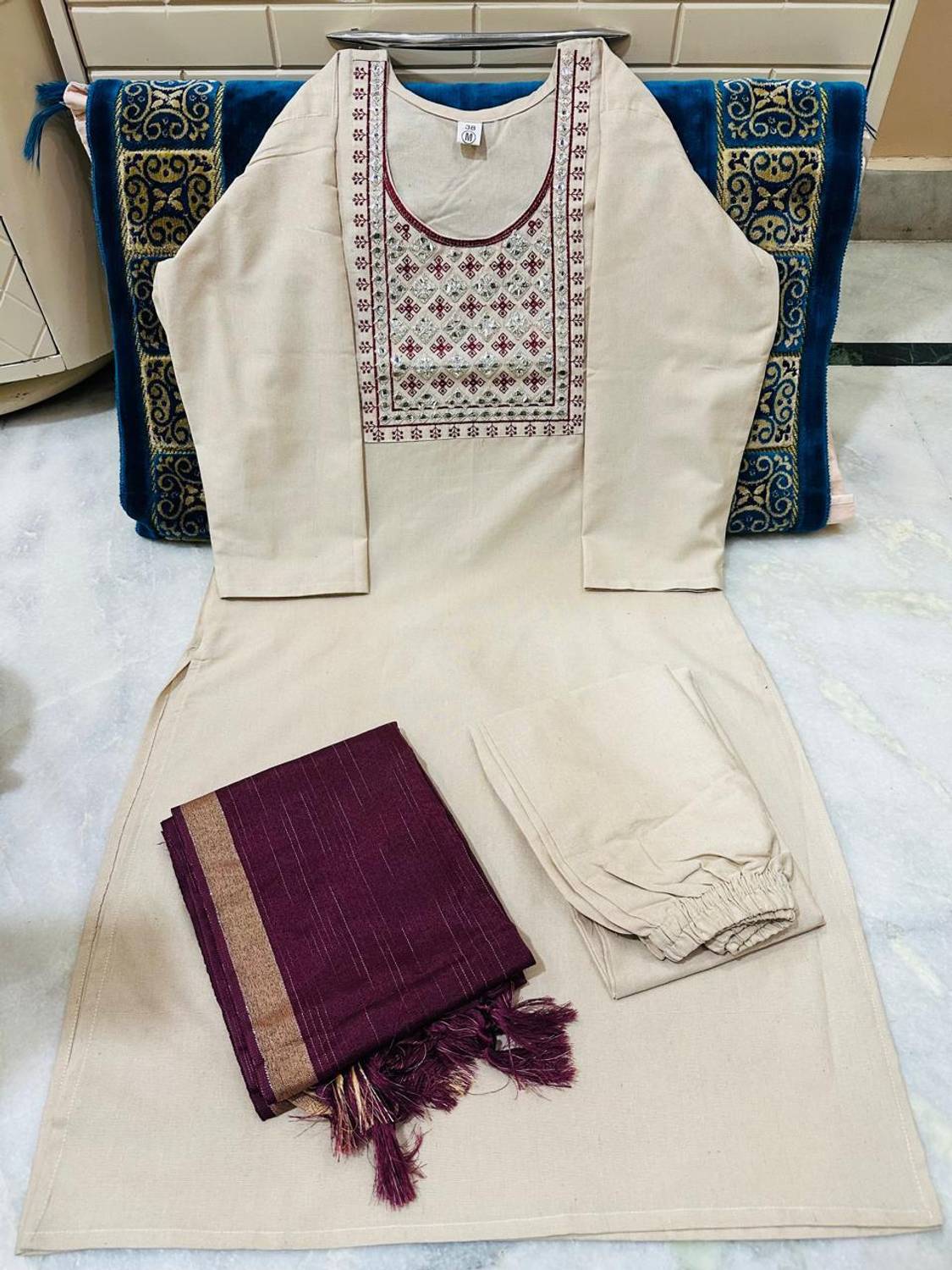 Women Cotton Blend Kurta Pant Dupatta Set - Image 3