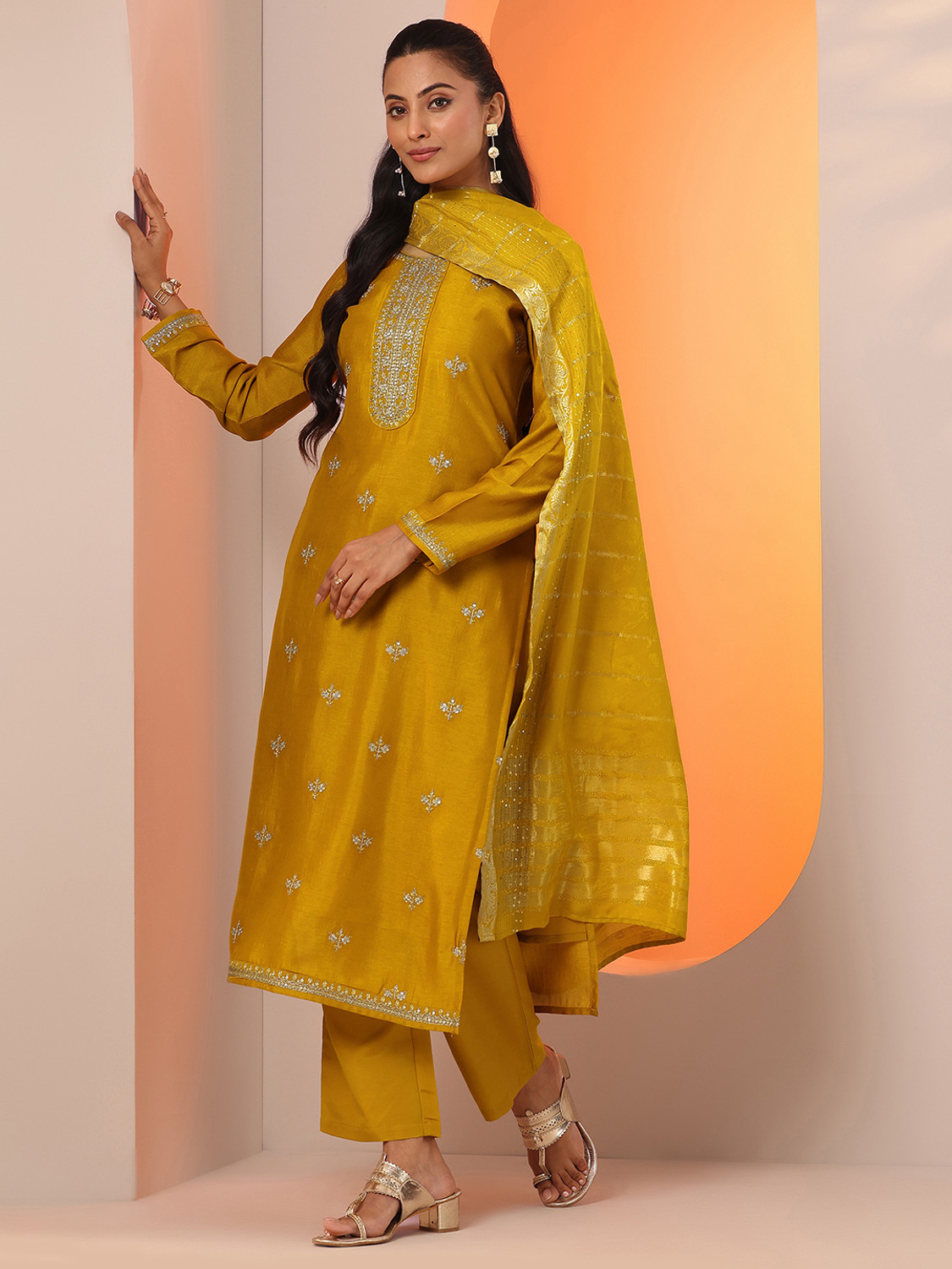 Image of LIBAS Women Kurta Pant Dupatta Set
