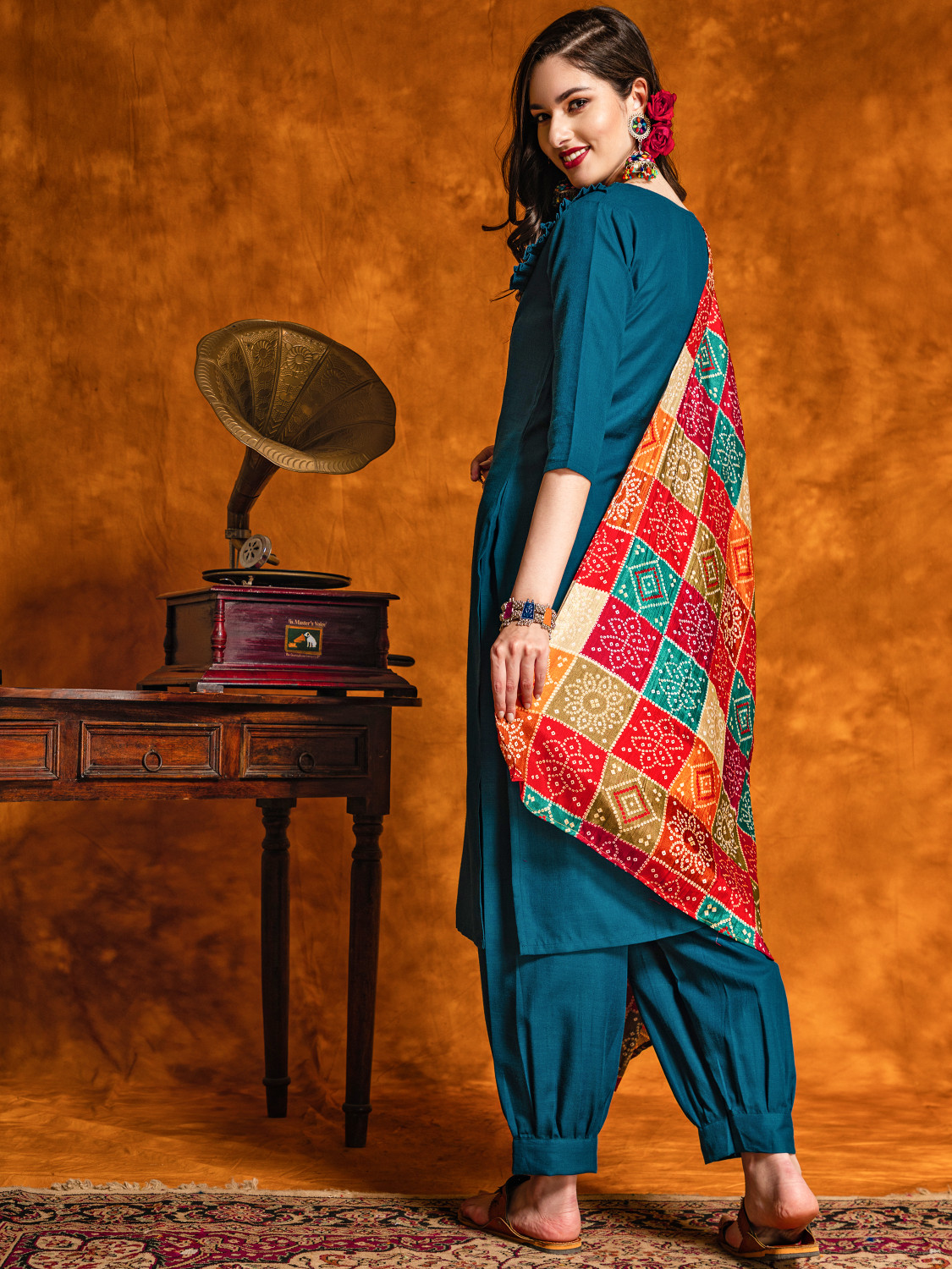 Image of Youthnic Women Kurta Patiala Dupatta Set
