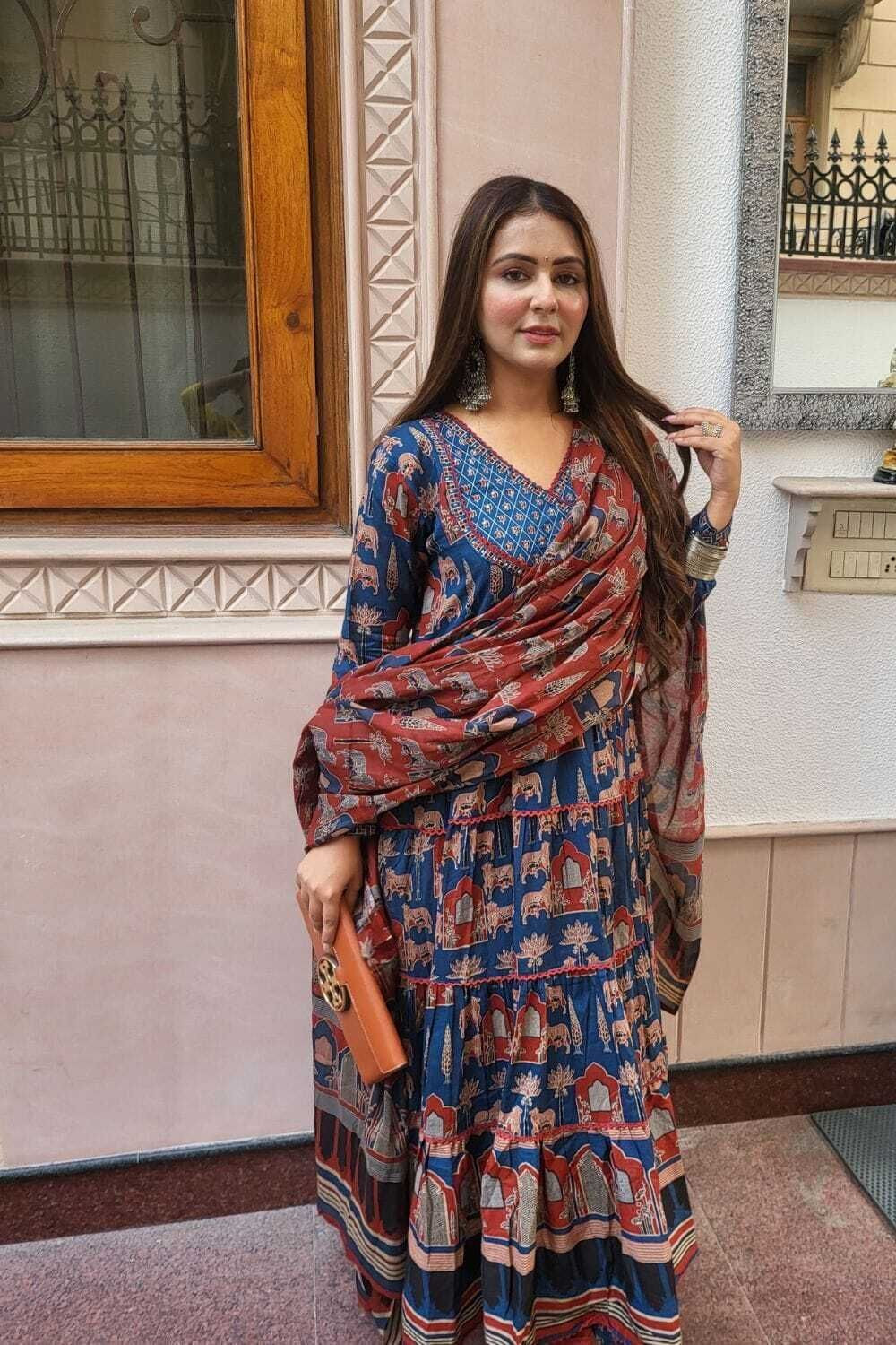 Image of Himaksh Collection Women Kurta Pant Dupatta Set