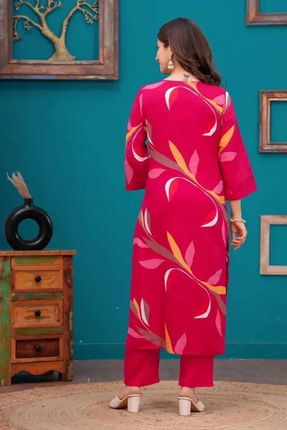 Image of Vidusha Women Kurti Pant Dupatta Set