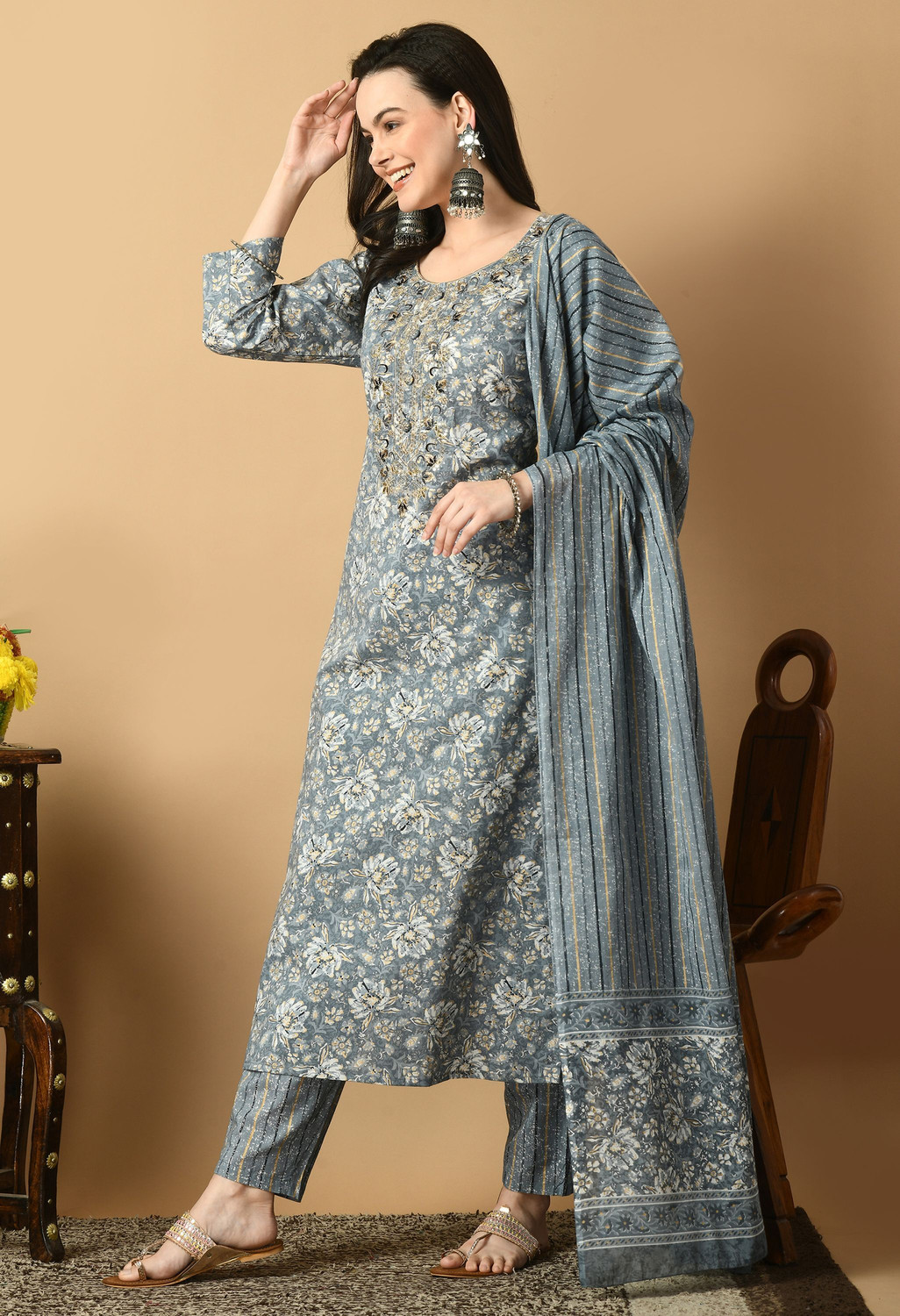 Image of AVYCO Women Kurta Pant Dupatta Set