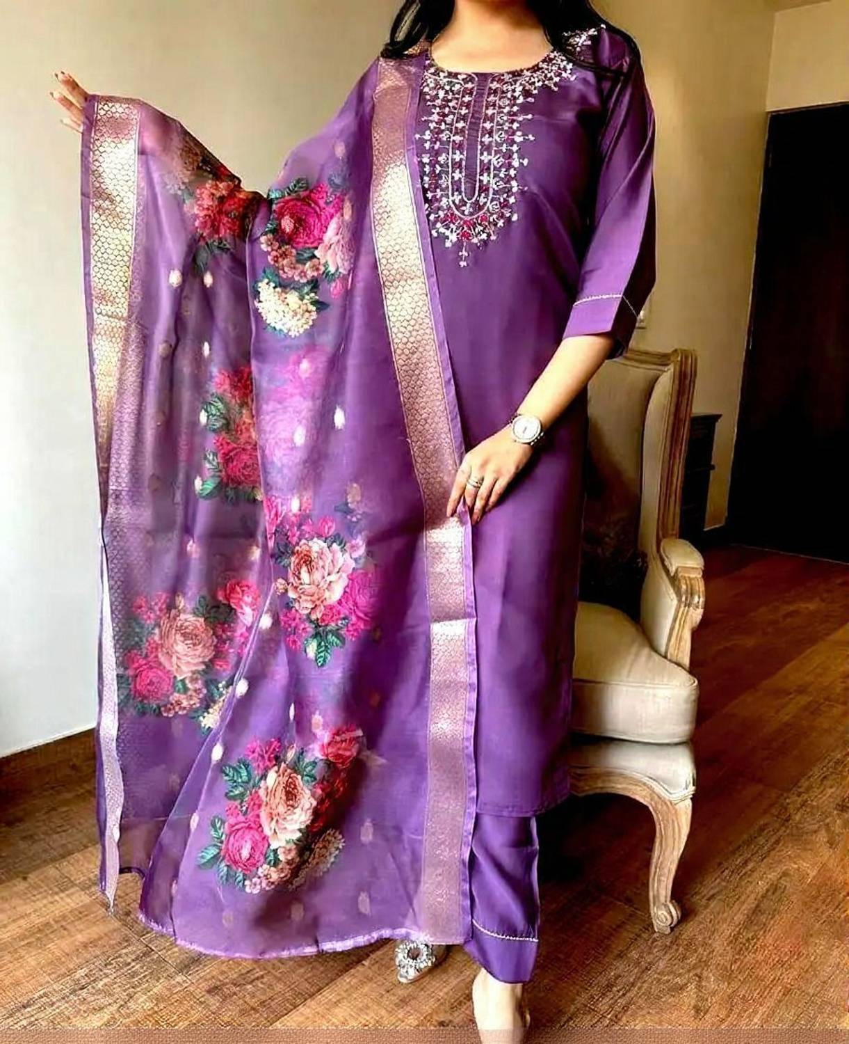 AALO Embroidered Anarkali Kurta Set - Image 2