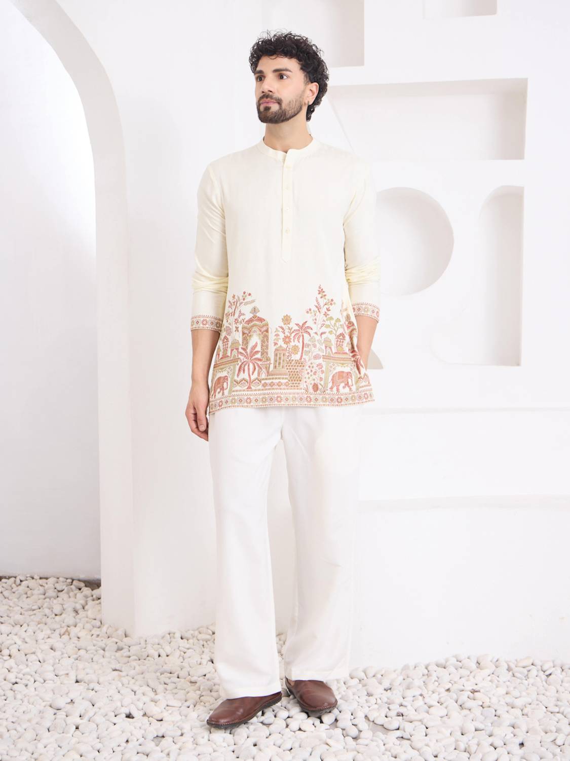 House of Pataudi Men Kurta Pyjama Set - Image 1