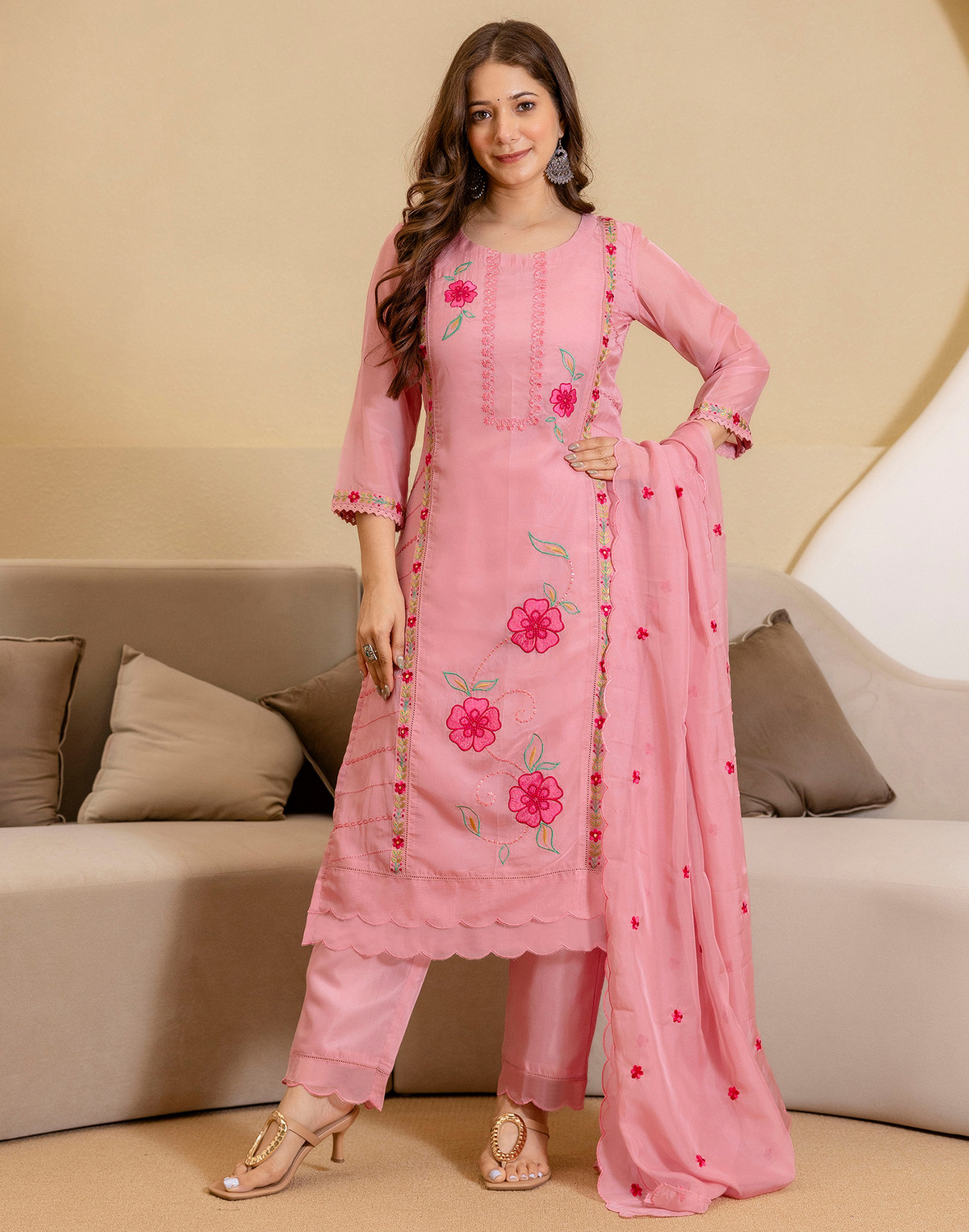Image of Skylee Women Kurta Pant Dupatta Set