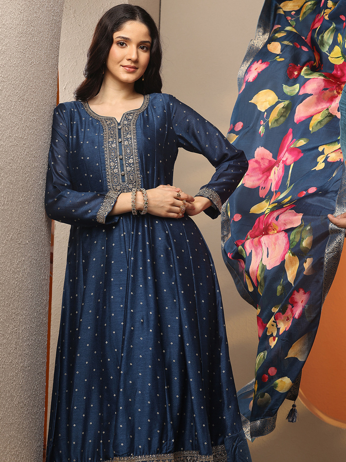 Image of LIBAS Women Kurta Pant Dupatta Set
