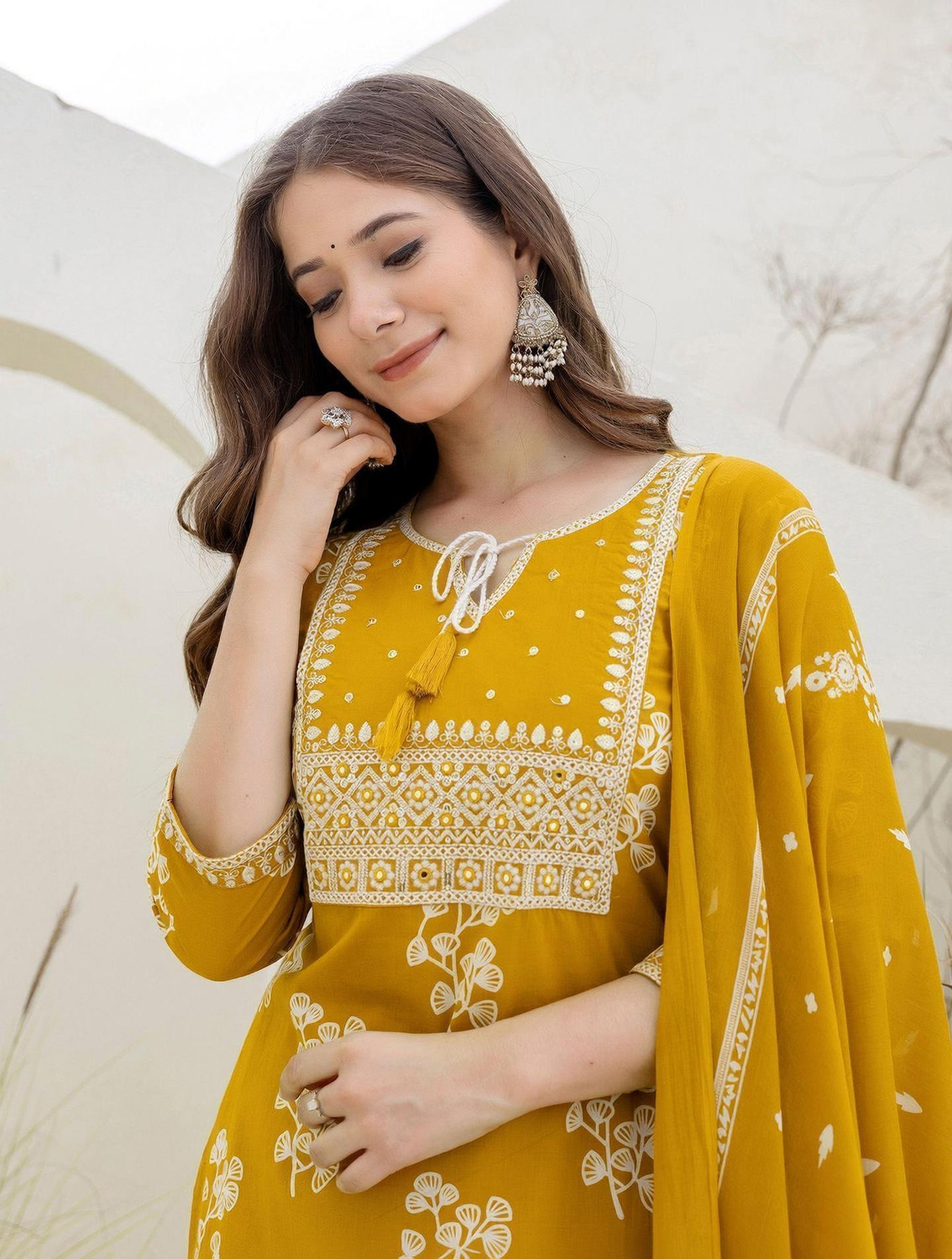 Image of Skylee Women Kurta Pant Dupatta Set