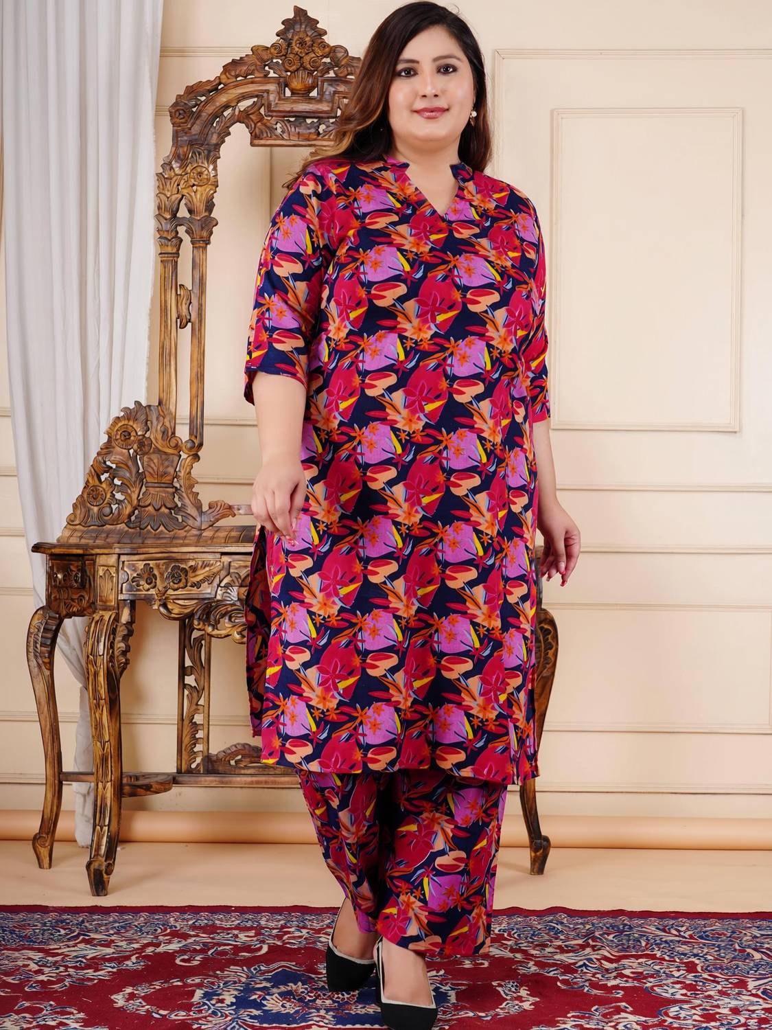 Chaukas Women Kurta Palazzo Set