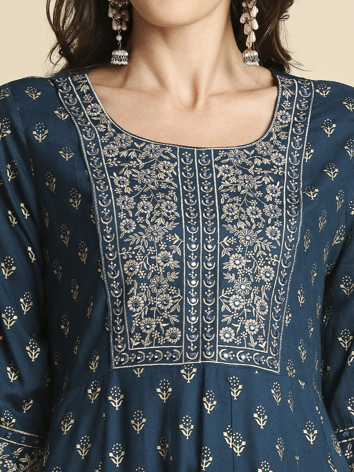 Image of anubhutee Women Kurta Pant Set